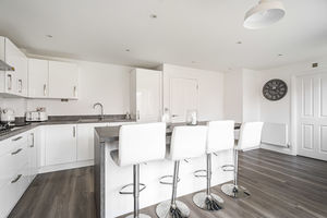 Kitchen/Diner- click for photo gallery